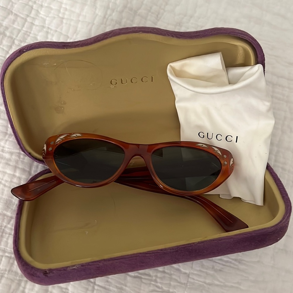 VINTAGE GUCCI CATEYE SUNGLASSES